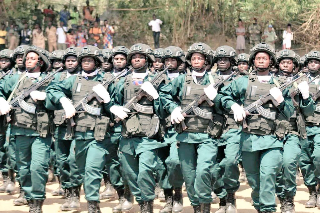 Rwanda in the formation of BIR Centrafrica. More than 600 new soldiers from the Rapid Intervention Battalion (BIR) are presented to the flag on Monday August 5. Their training is provided by instructors, Rwandan elites. These two countries are further strengthening their military cooperation